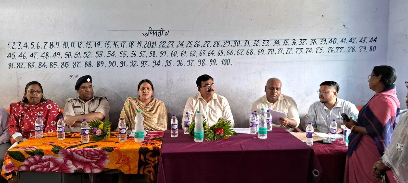 बीएलओ मतदाता इन्फॉर्मेशन स्लिप वितरण कार्य में लायें तेजी : सीइओ