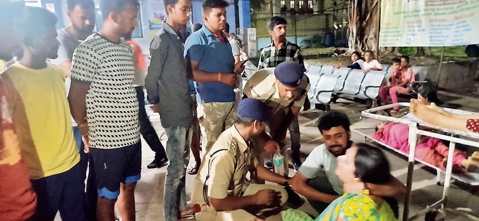 पिकअप व ऑटो की टक्कर में मामी-भांजी की मौत