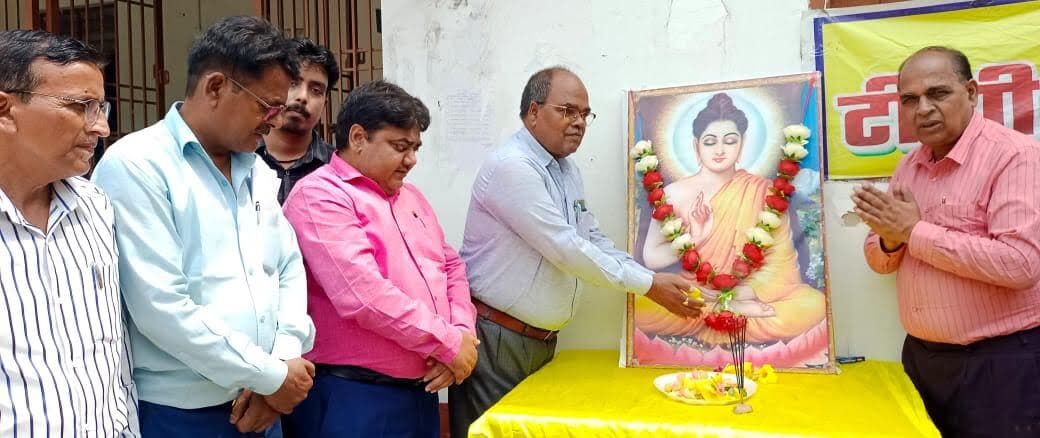 बुद्ध ने मानव कल्याण के लिए संपूर्ण जीवन कर दिया समर्पित- प्राचार्य