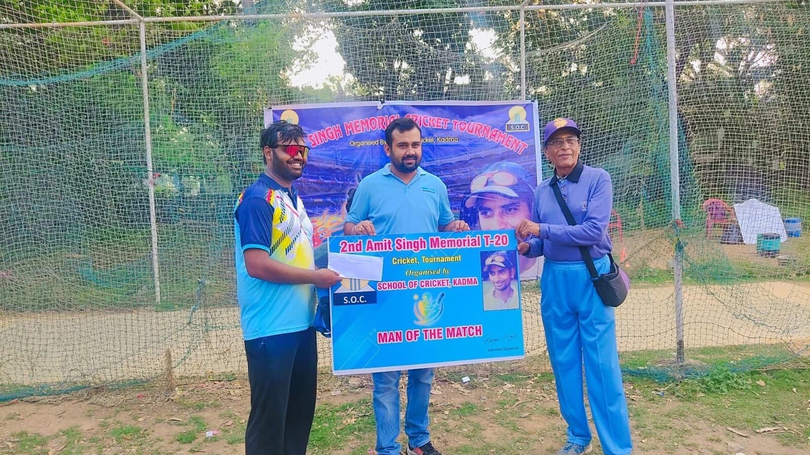 अभिशेष का शतक, शील्ड एकादश ने 20 ओवर में बनाये 302 रन