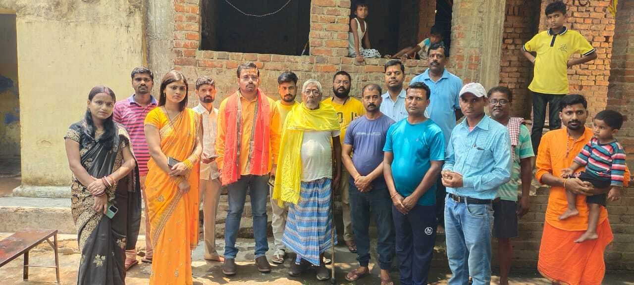 मंदिर जीर्णोद्धार को लेकर भूमि पूजन