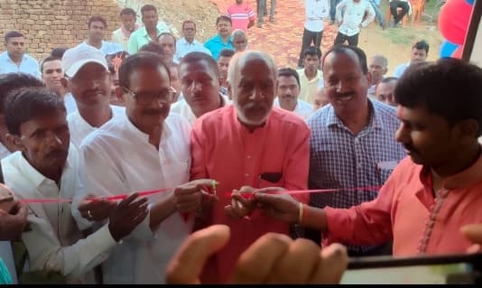 जय माता दी फीड सेंटर का उदघाटन