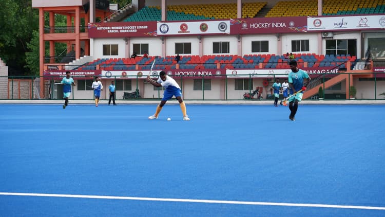 हॉकी रांची लीग: सिनी खूंटी और रेलवे की टीम जीती