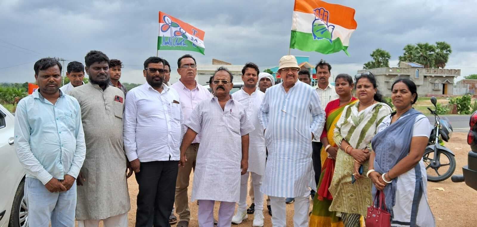 पूर्व सांसद ने इंडी गठबंधन प्रत्याशी के लिए मांगे वोट