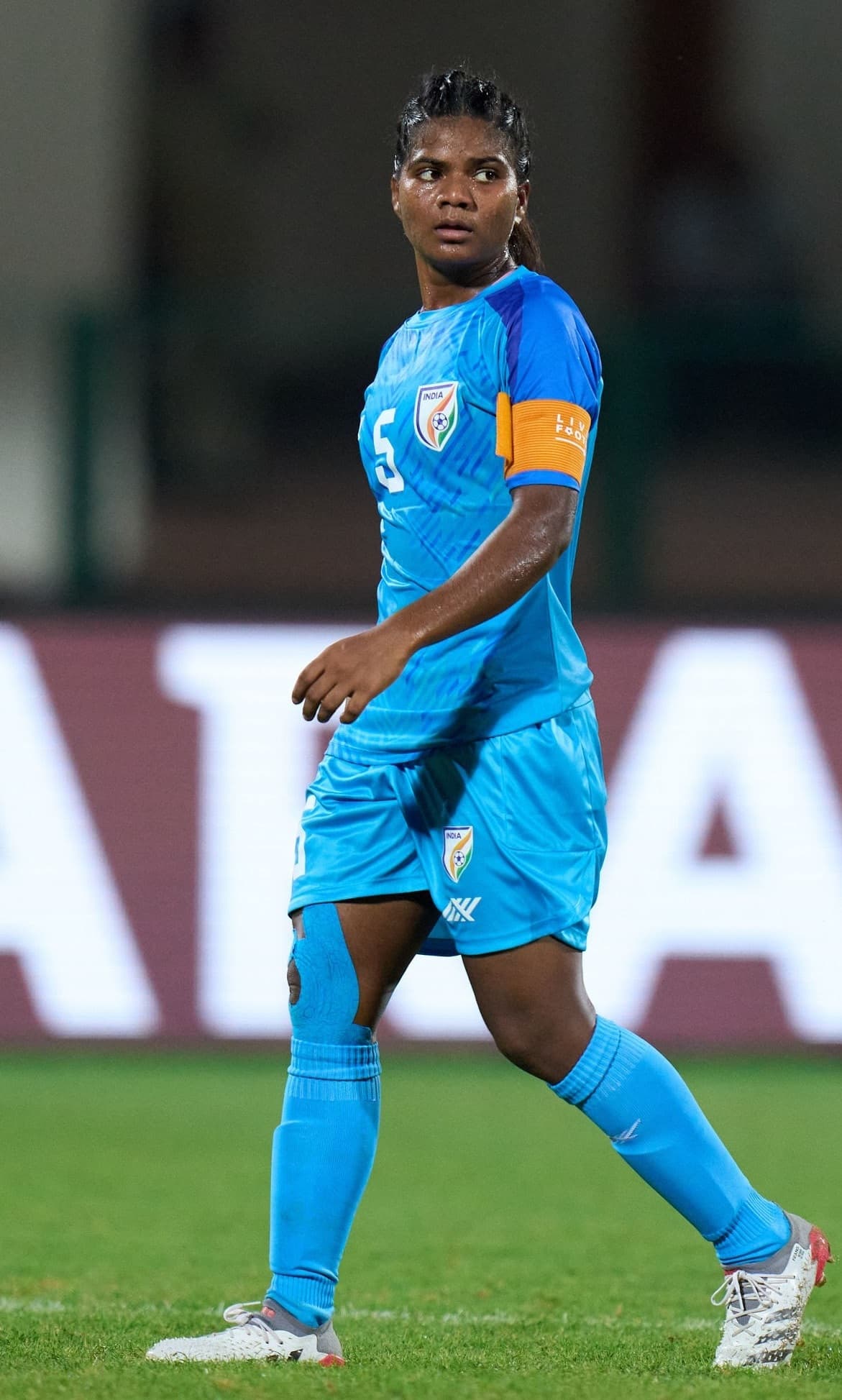 उज्बेकिस्तान के खिलाफ मैच के लिए भारतीय फुटबॉल टीम में झारखंड की अष्टम उरांव शामिल