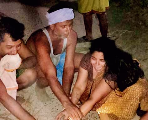 बाजार से घर लौट रहे दो सगे भाइयों को ट्रक ने रौंदा, एक की मौत