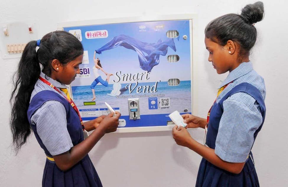 नोबा कर रहा माहवारी को लेकर जागरूक