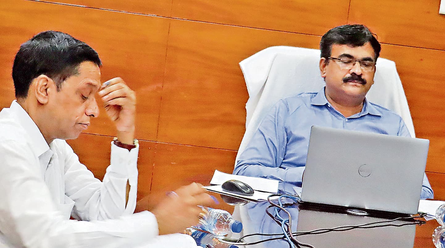 चेन सिस्टम के तहत पीठासीन पदाधिकारी करायें मतदान : सीइओ