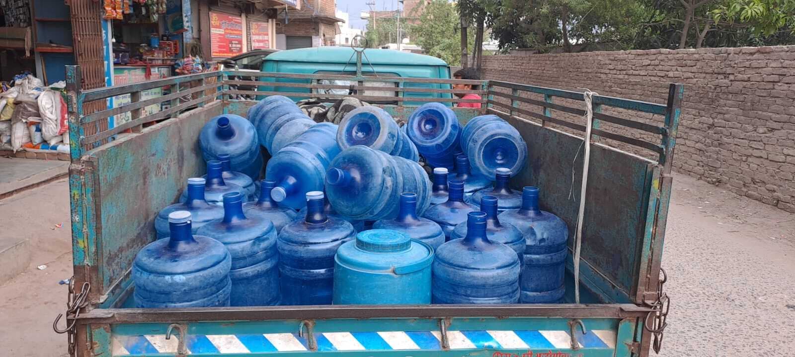 बगैर ट्रेड लाइसेंस के पानी का हो रहा कारोबार