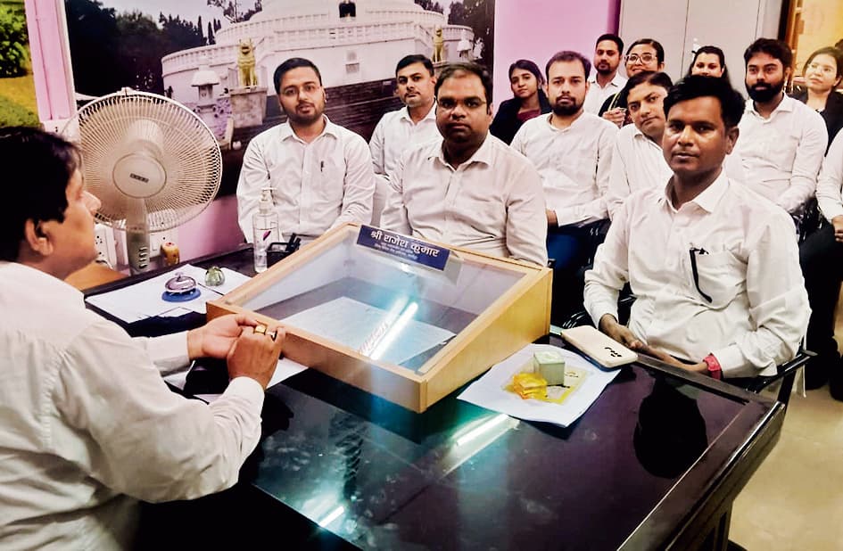 राष्ट्रीय लोक अदालत में ज्यादा से-ज्यादा सुलहनीय वादों का निष्पादन कराने पर दिया जोर