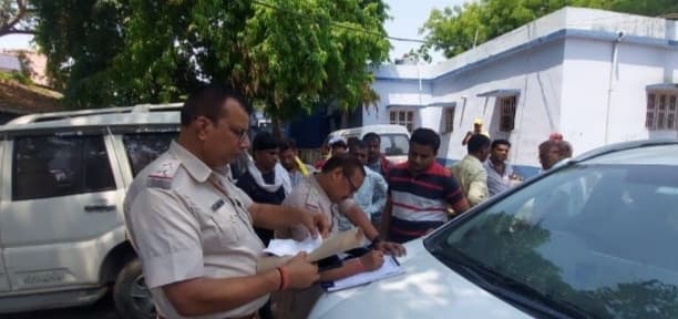 पंखे से लटका मिला झारखंड में पदस्थापित नाजिर का शव