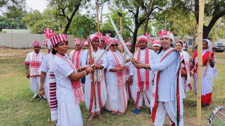 राजी पाड़हा सरना प्रार्थना सभा ने धूमधाम से मनाया जेष्ठ जातरा