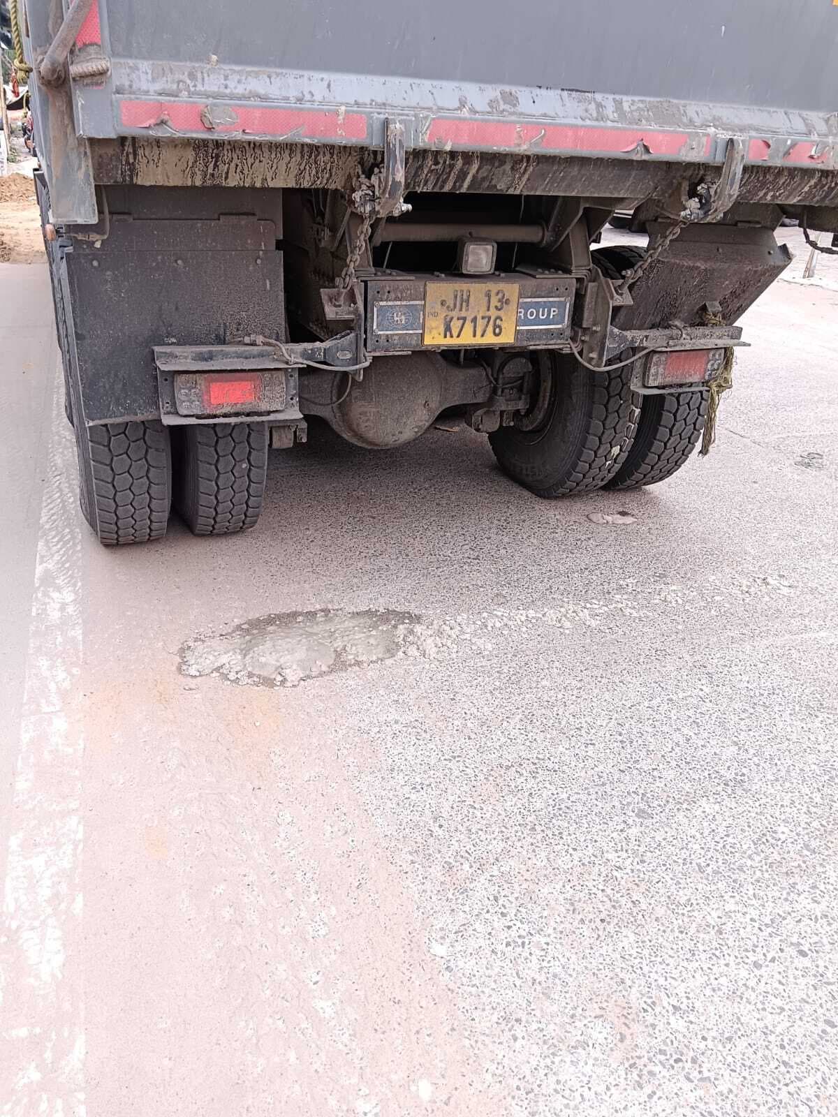 नहीं रूक रहा फ्लाई ऐश का परिवहन