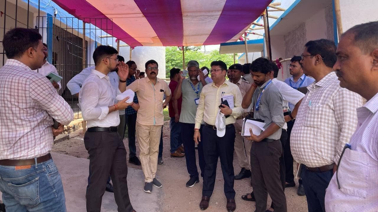 मुख्य गेट पर सघन तलाशी के बाद ही मतगणना केंद्र में मिलेगा प्रवेश- डीएम