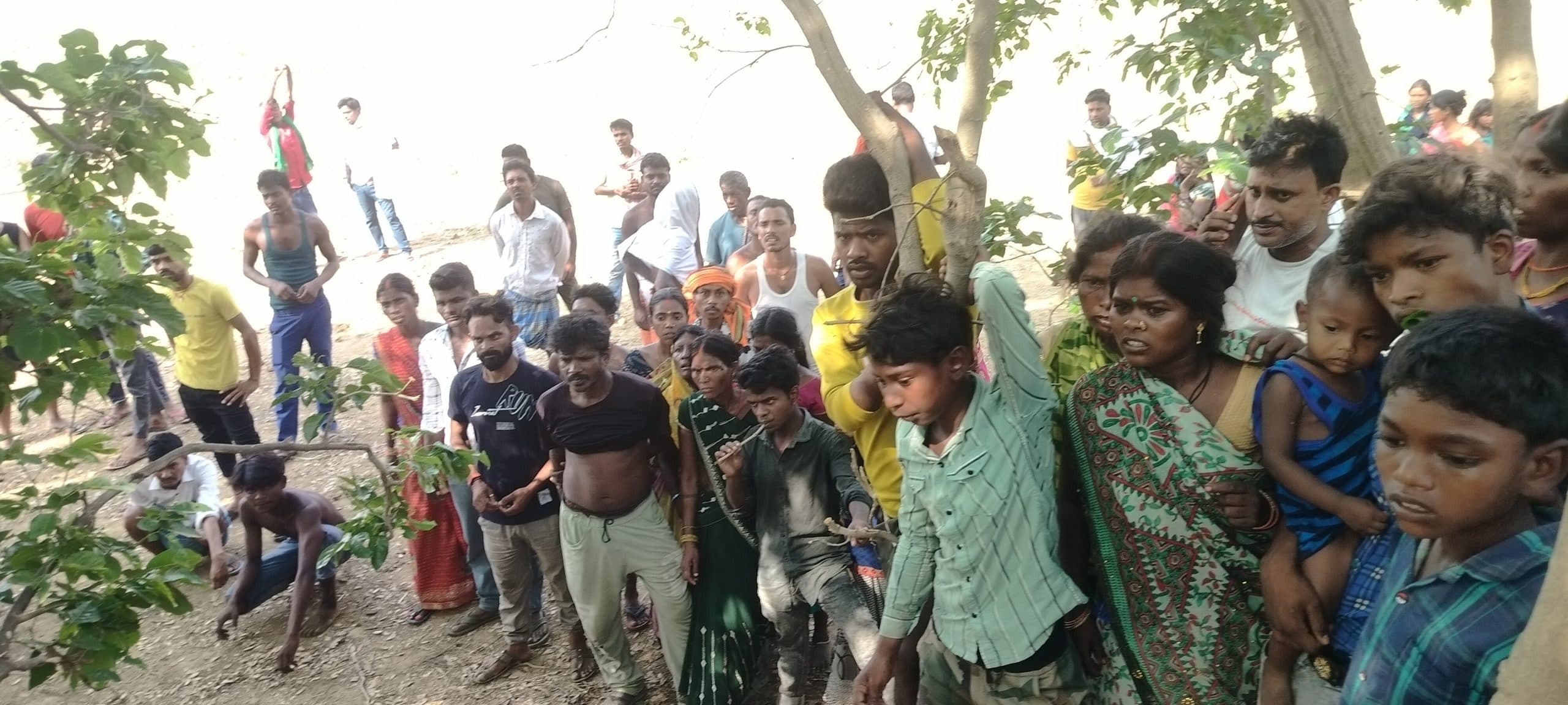 पतरकी आहर पर फंदे में झूलता मिला युवती का शव, हत्या की आशंका