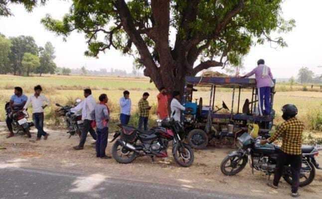 आसमां से बरस रही आग, दहक रही धरती