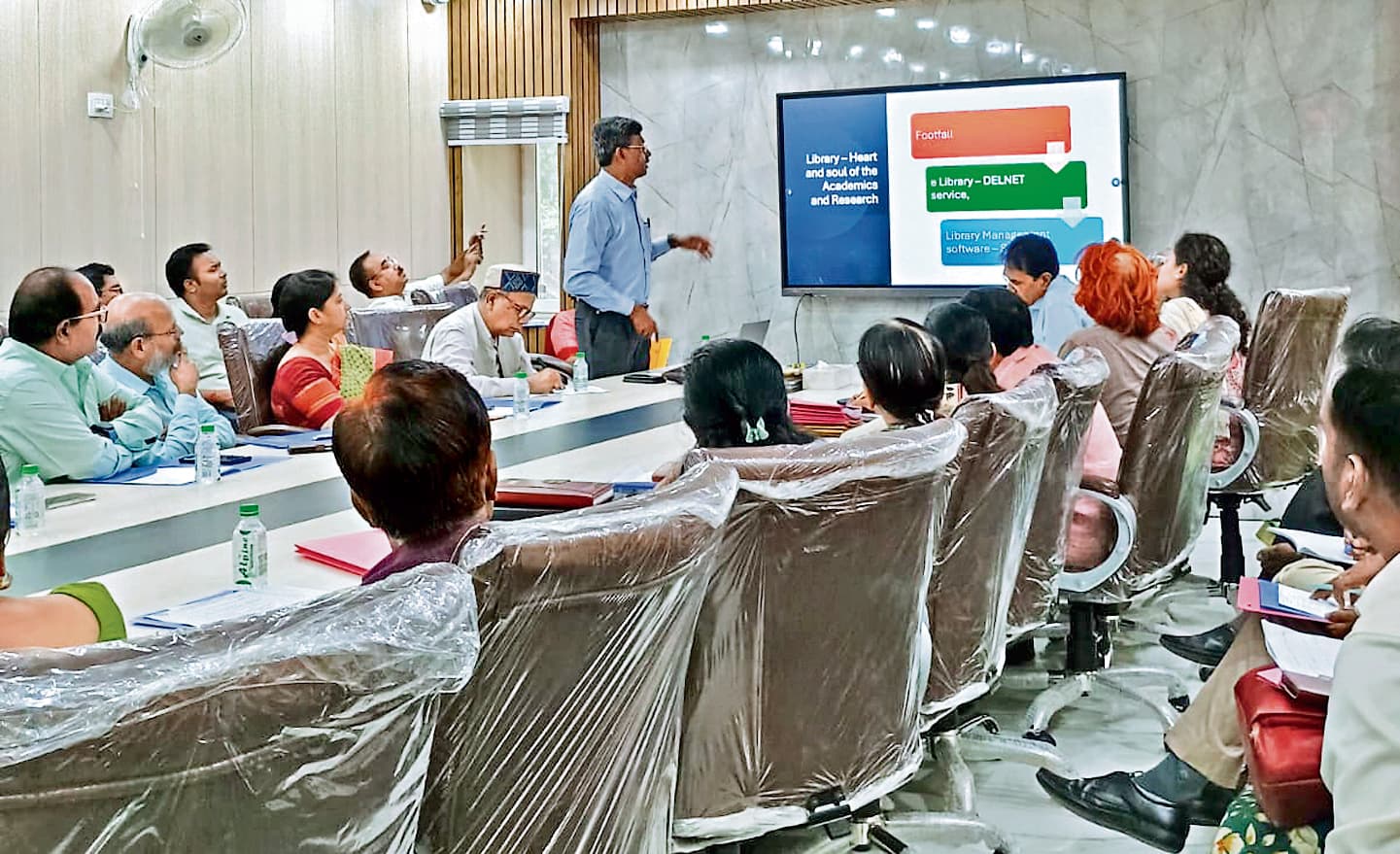 सभी पीजी विभागाध्यक्ष अपने-अपने विभाग को दुरूस्त करें, विवि सहयोग करेगा : कुलपति