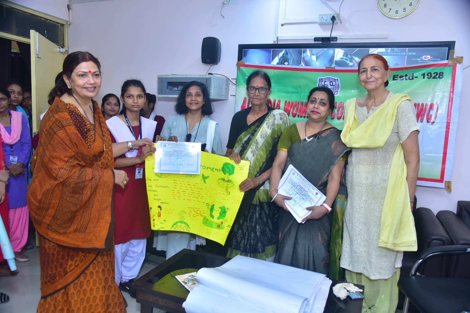 कैंपस : श्रीअरविंद महिला कॉलेज में छात्राओं ने पर्यावरण बचाने का लिया संकल्प