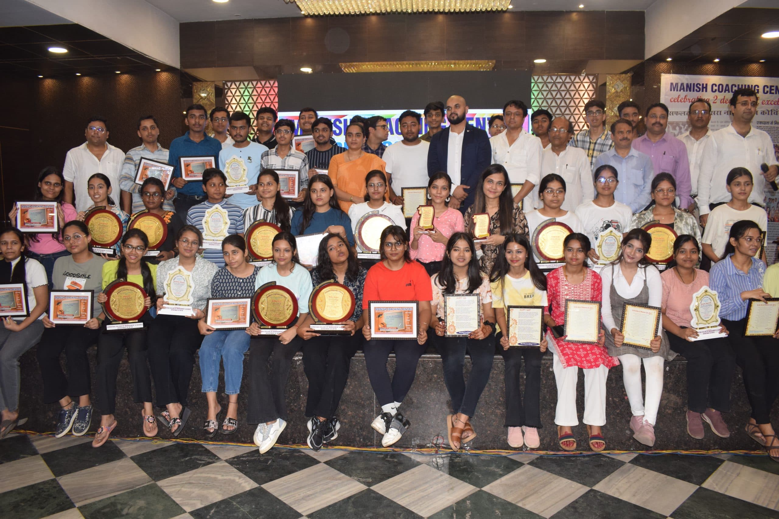 बच्चे कैरियर को लेकर सचेत रहें : पूर्णिमा नीरज सिंह