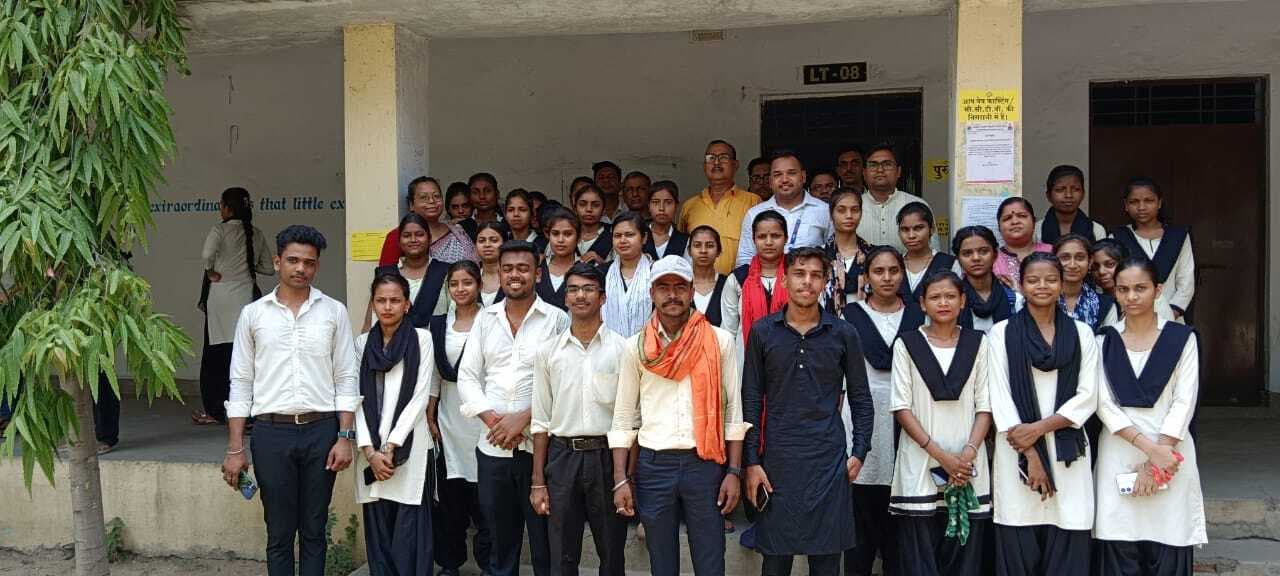 मैथन में ''नव पलाश'' पत्रिका का विमोचन