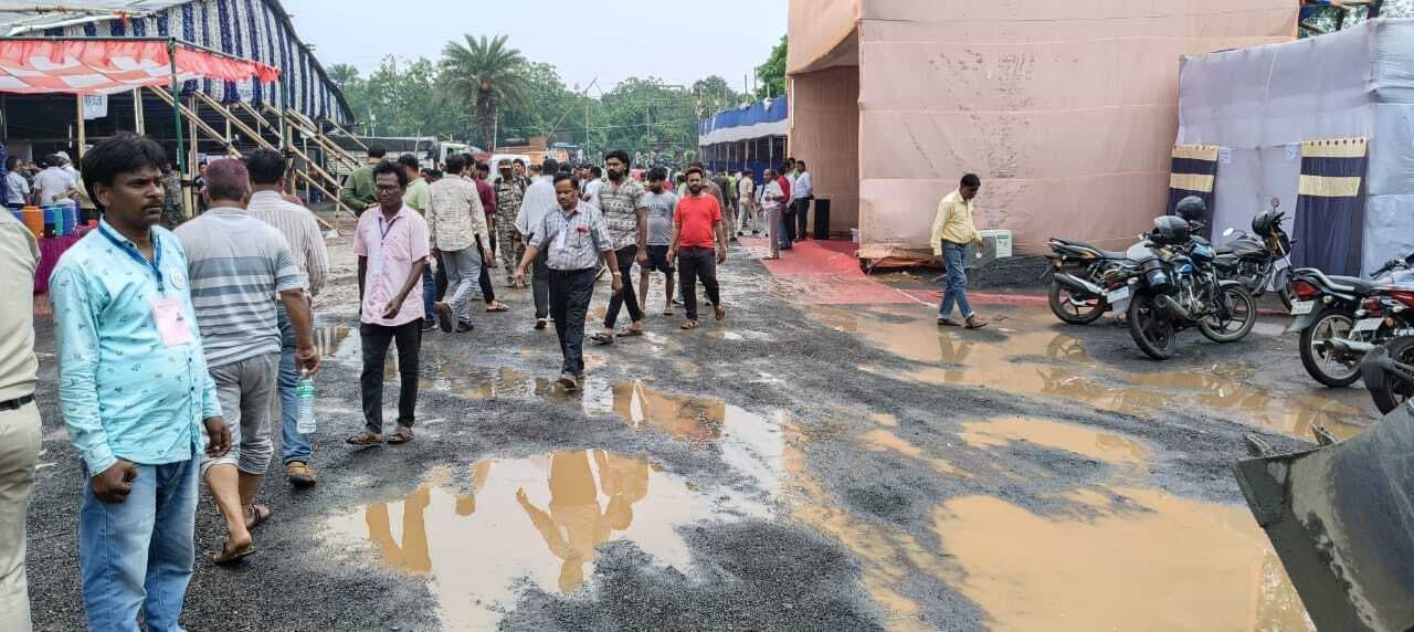 पाकुड़ जिले में हुई घंटों बारिश ने उमस भरी गर्मी से दी राहत, अधिकतम तापमान में तीन डिग्री की कमी