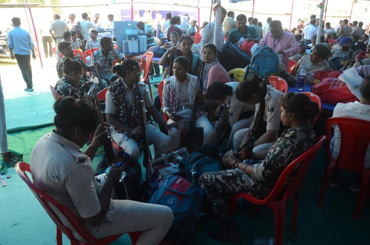 पटना साहिब से 17 व  पाटलिपुत्र से 22 प्रत्याशियों की किस्मत पर  43.76 लाख वोटर आज लगायेंगे मुहर