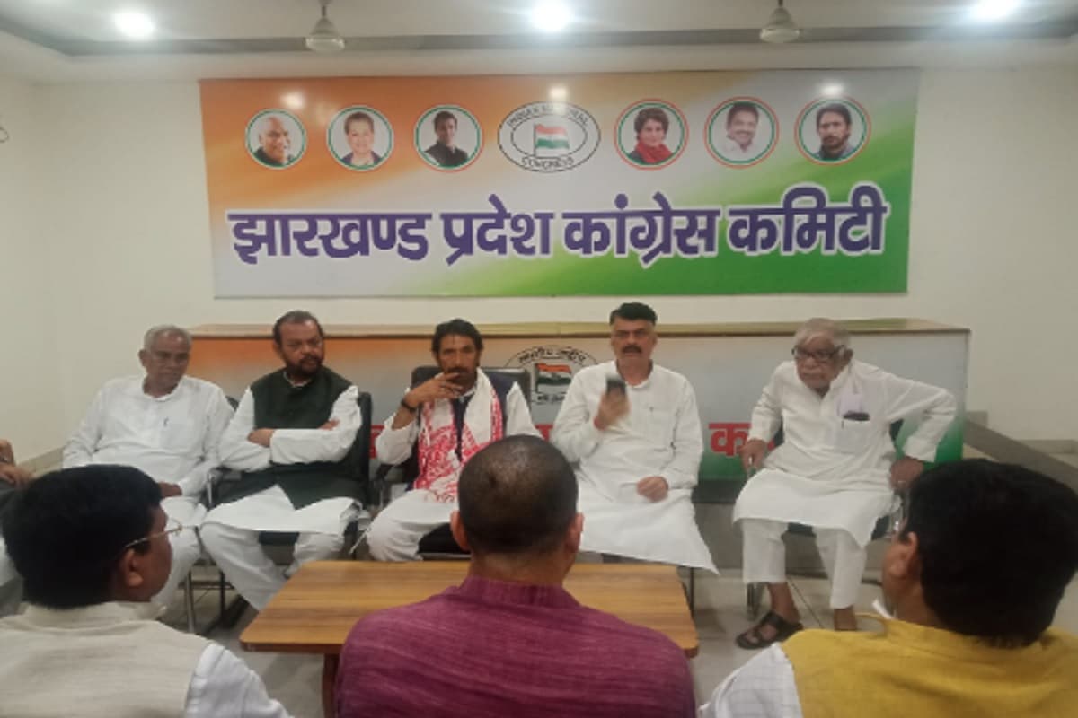 गुलाम अहमद मीर बोले- जनता केंद्र सरकार के कार्यों से त्रस्त