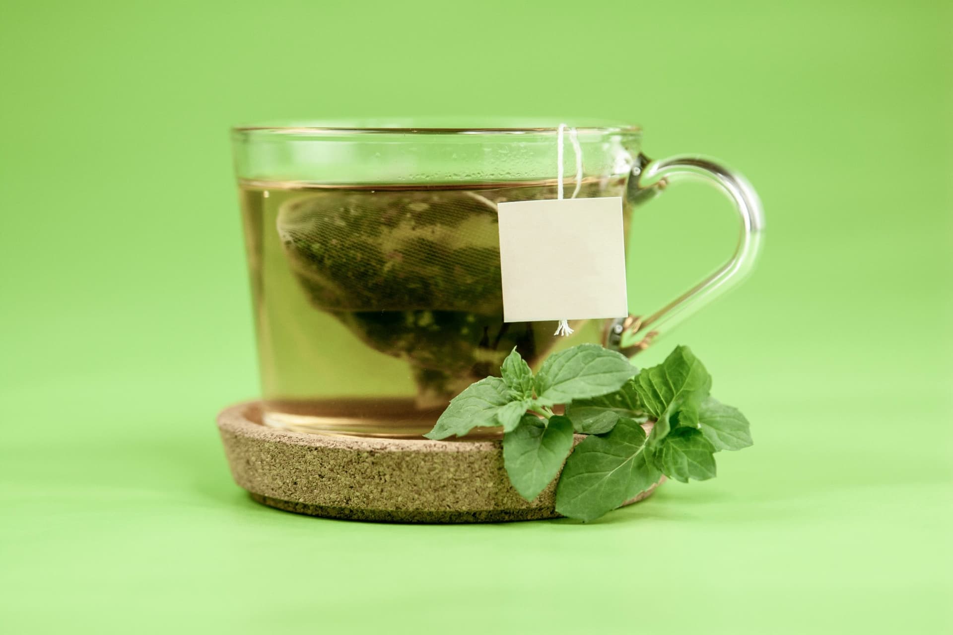 Green Tea Benefits: ग्रीन टी पीने के अद्भुत फायदे जो आपको रखें स्वस्थ