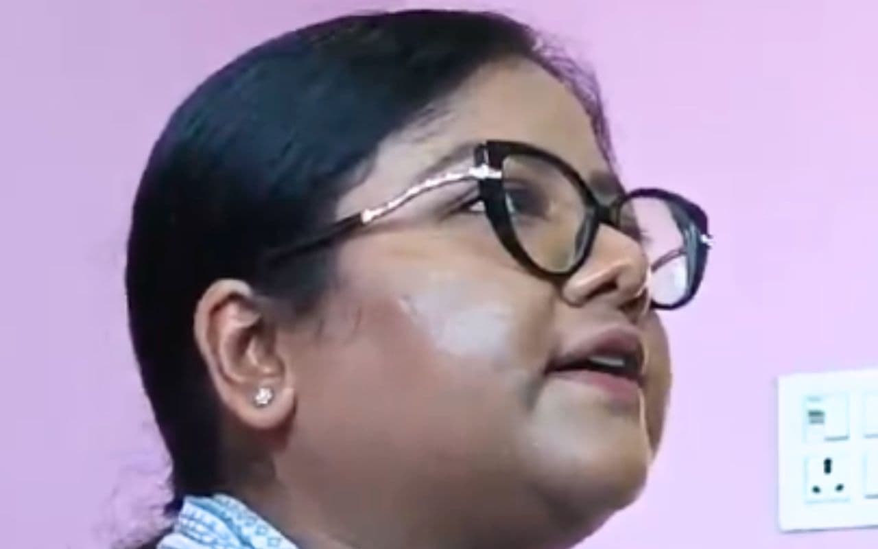 कल्पना सोरेन के ‘झारखंड झुकेगा नहीं’ पर बरसीं सीता सोरेन की बेटी, कहा- भ्रष्टाचार करके आप ही झुका रहीं झारखंड को