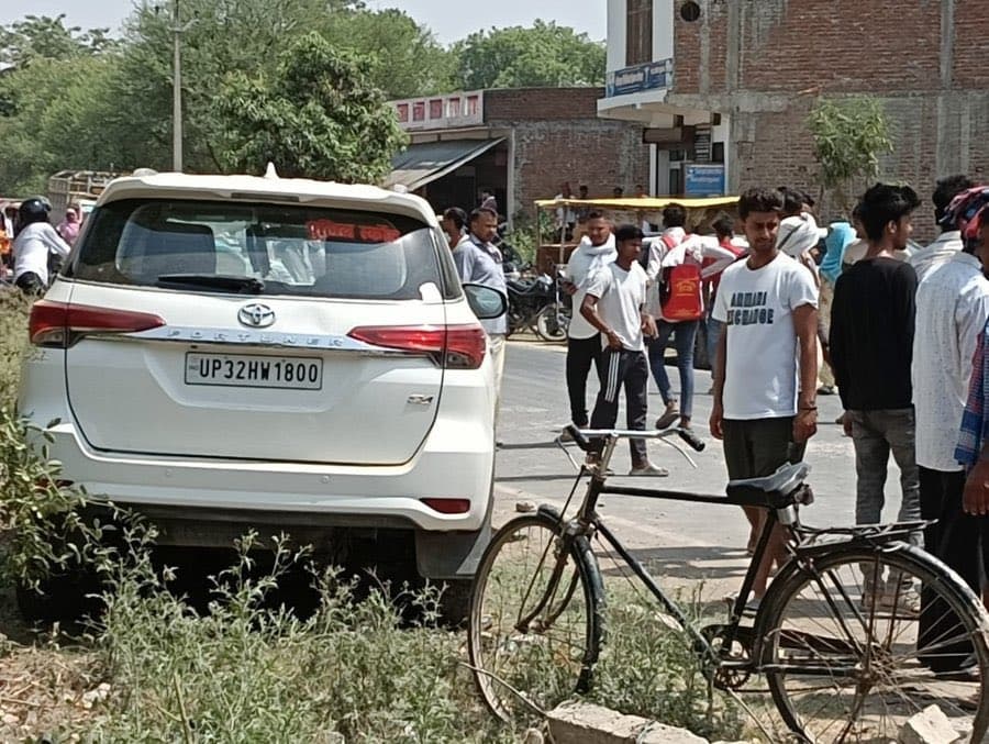 UP News: कैसरगंज लोकसभा से भाजपा प्रत्याशी के काफिले से हादसा, 2 बच्चों की मौत