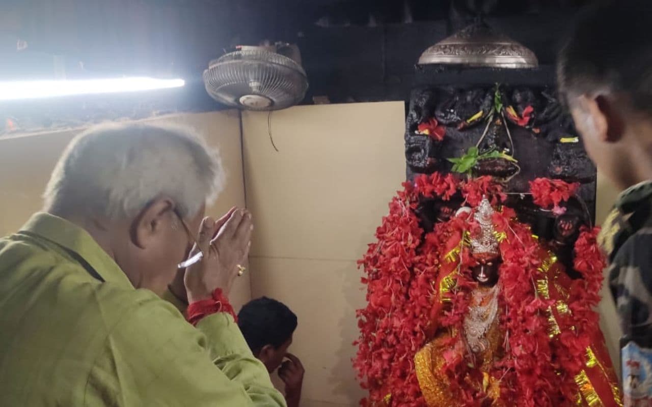 रांची के प्रसिद्ध दिउड़ी मंदिर पहुंचे लक्ष्मीकांत वाजपेयी, बोले- भाजपा जीतेगी झारखंड की सभी 14 सीटें