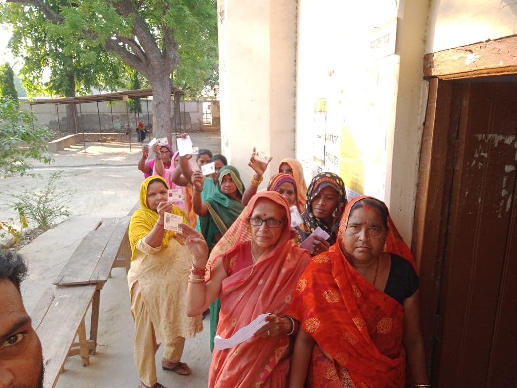 Lok Sabha Election 2024: यूपी में छठे चरण की 14 लोकसभा सीटों पर मतदान शुरू, धर्मेंद्र यादव, मेनका गांधी की प्रतिष्ठा दांव पर