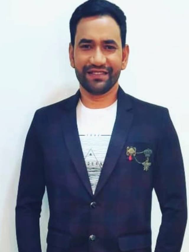 nirahua aka dinesh lal yadav