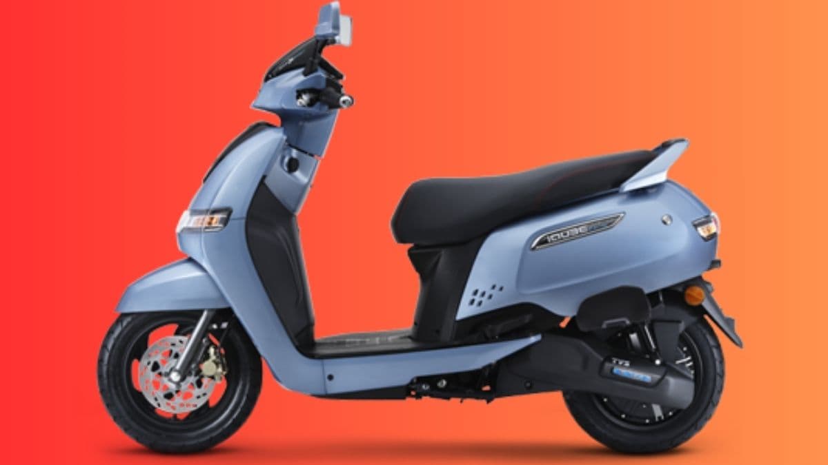 TVS iQube ST खत्म करेगी ओला-अथर का खेल, सिंगल चार्ज में 150km की रेंज