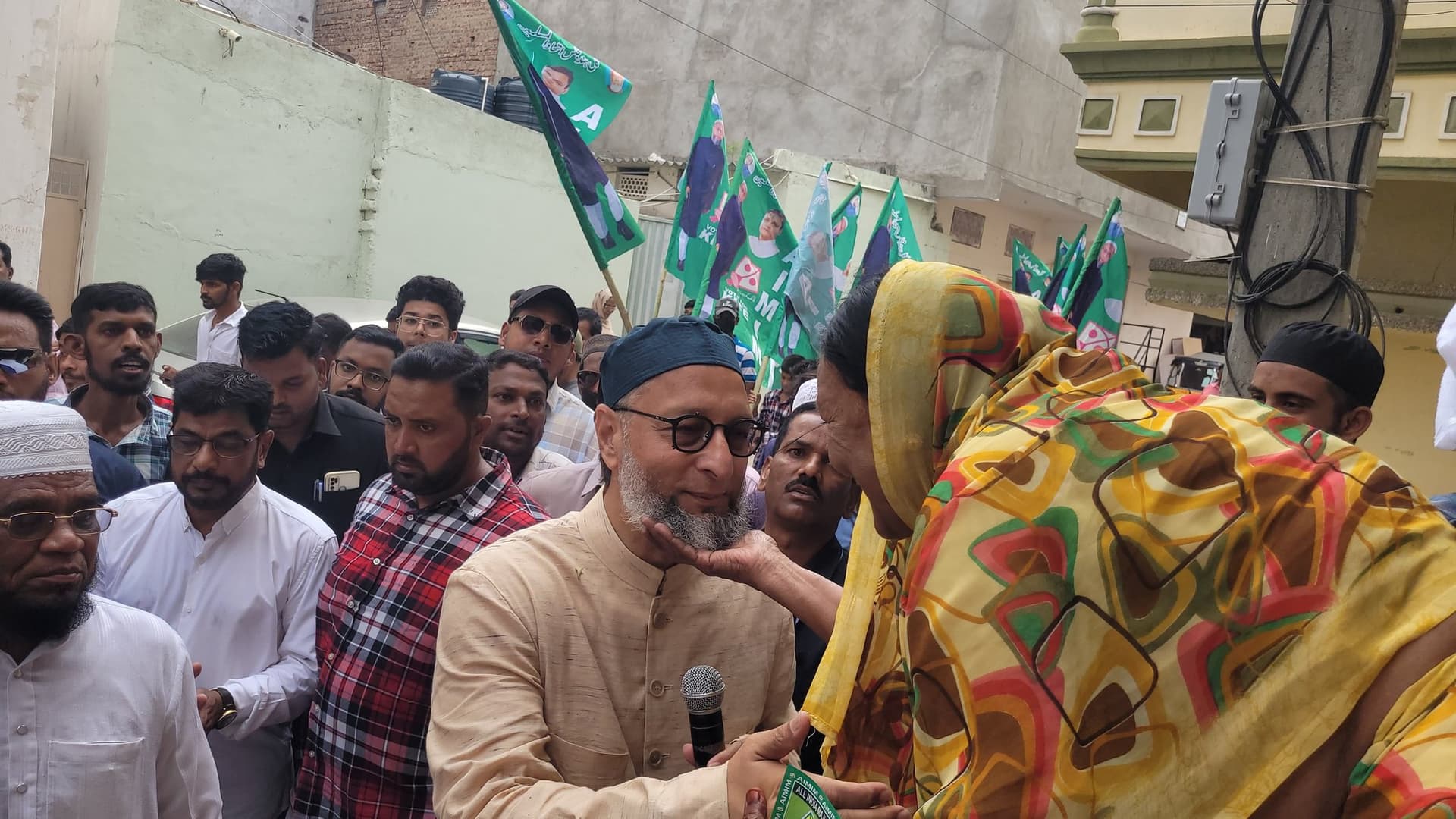 Lok Sabha Election 2024 : 40 साल से ओवैसी परिवार के साथ खड़ी हैदराबाद की जनता क्या इस बार देगी माधवी लता को मौका?