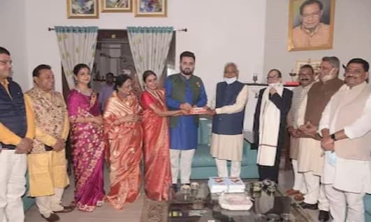 Bihar Lok Sabha: बिहार में जातीय बंधन तोड़ एक दूजे के हुए चार लोगों ने चुनावी संग्राम में ठोकी ताल