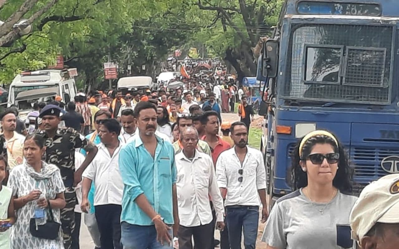 PM Modi in Jharkhand: घाटशिला में प्रधानमंत्री मोदी की जनसभा, उमड़ा सैलाब