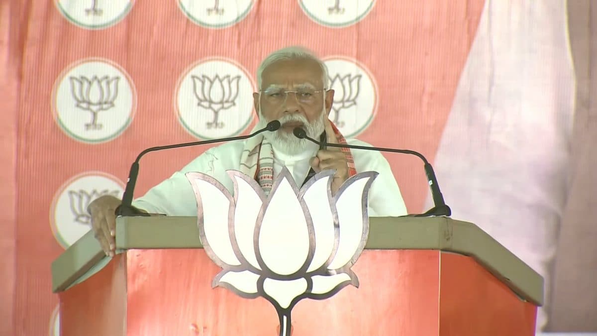 Lok Sabha Election 2024: पीएम मोदी का गाजीपुर से समाजवादी पार्टी पर हमला, कहा-यूपी में माफिया घूमते थे लाल बत्ती में