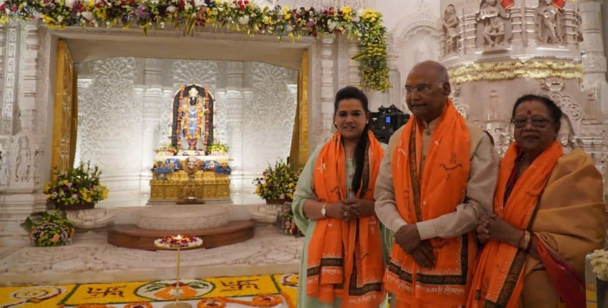 Ramnath Kovind: पूर्व राष्ट्रपति रामनाथ कोविंद ने अयोध्या में परिवार संग किया रामलला के दर्शन-पूजन