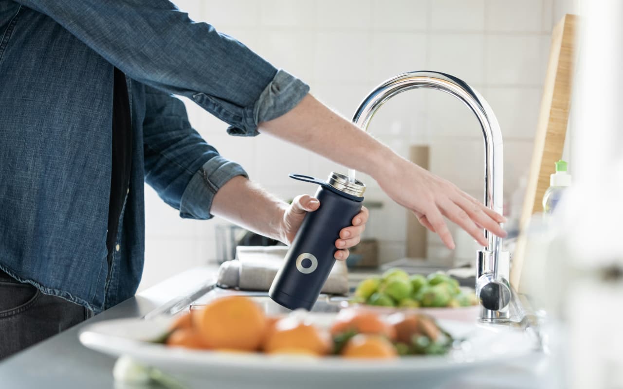 Summer Tips: गर्मियों में शरीर में न होने दें पानी की कमी, इस तरह खुद को रखें हाइड्रेटेड