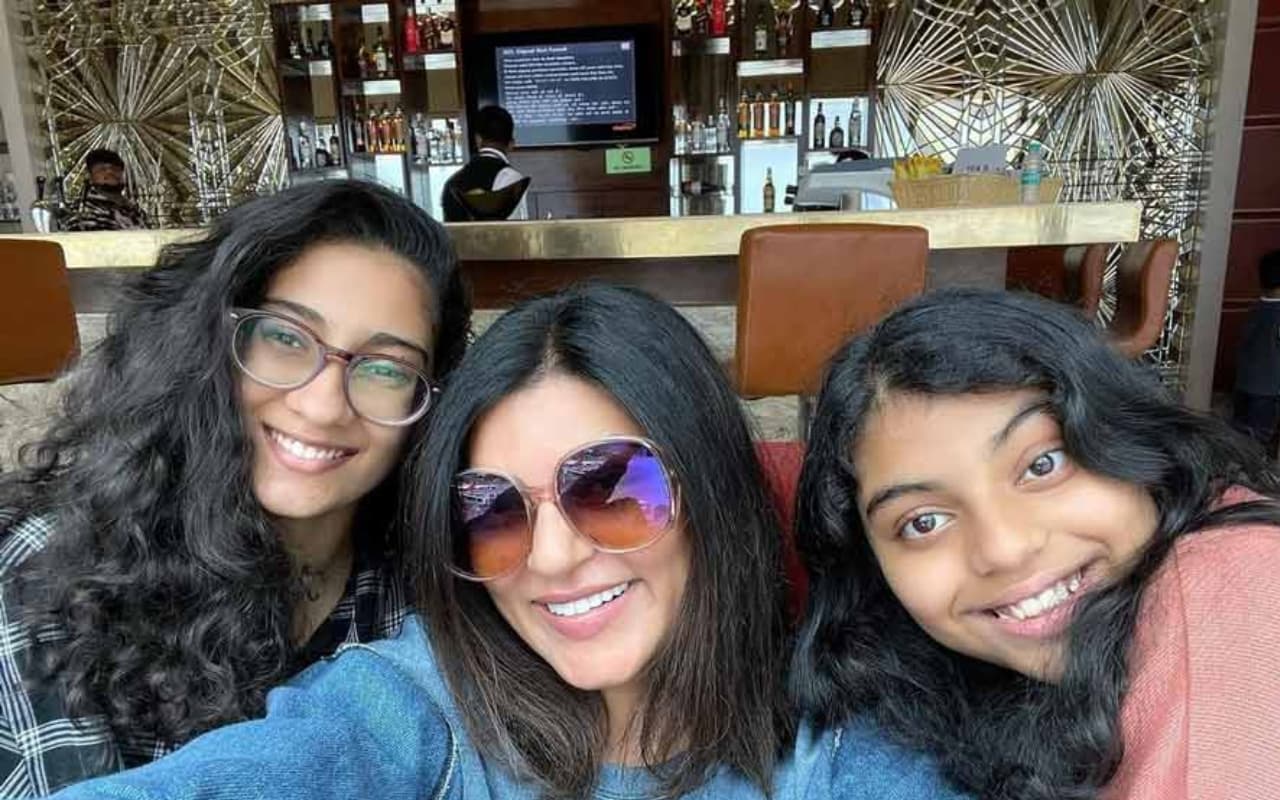 Mother’s Day 2024: सुष्मिता सेन से लेकर रवीना टंडन तक, इन एक्ट्रेसेस ने बच्चे गोद लेकर संवारी उनकी जिंदगी