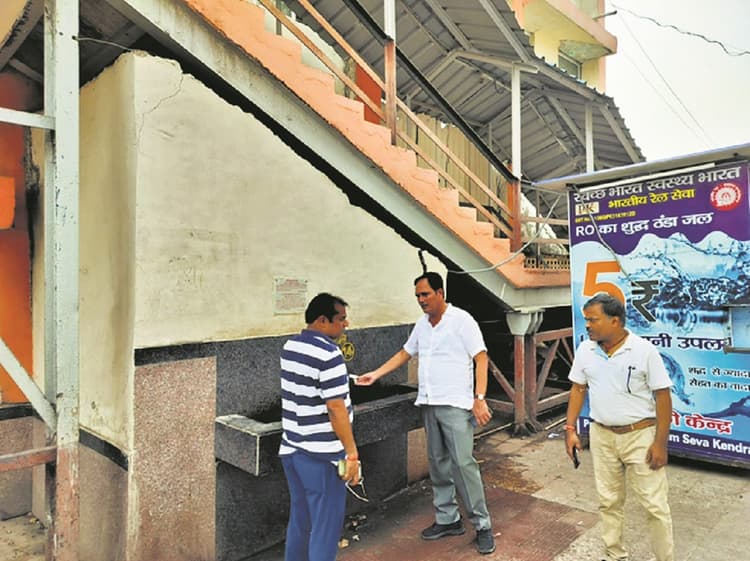 Saharsa News : क्राउड मैनेजमेंट : जनसेवा एक्सप्रेस में जोड़े जायेंगे दो से तीन अतिरिक्त कोच