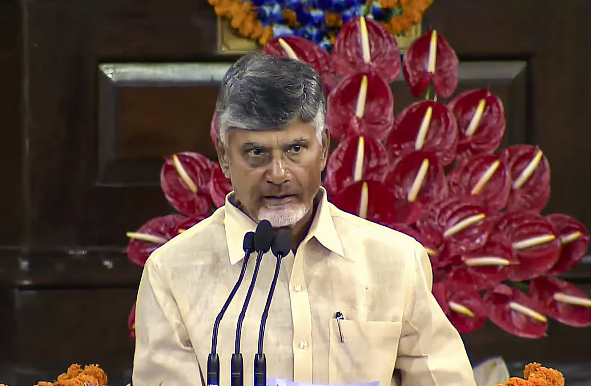 Andhra Pradesh: एनडीए विधायक दल के नेता चुने गए चंद्रबाबू नायडू, बुधवार को लेंगे मुख्यमंत्री पद की शपथ