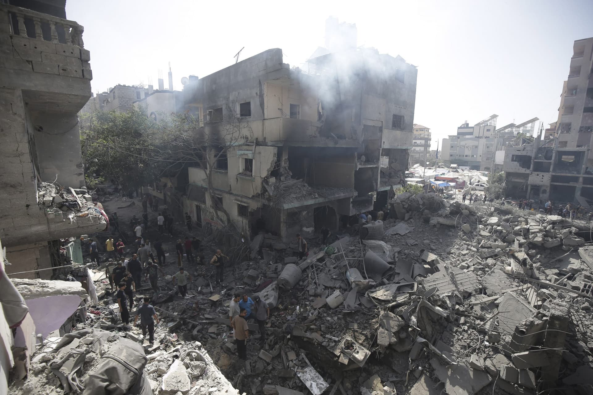 Israel Hamas War: याह्या सिनवार की मौत से बौखलाया हिजबुल्ला, दे डाली इजराइल को बड़ी धमकी