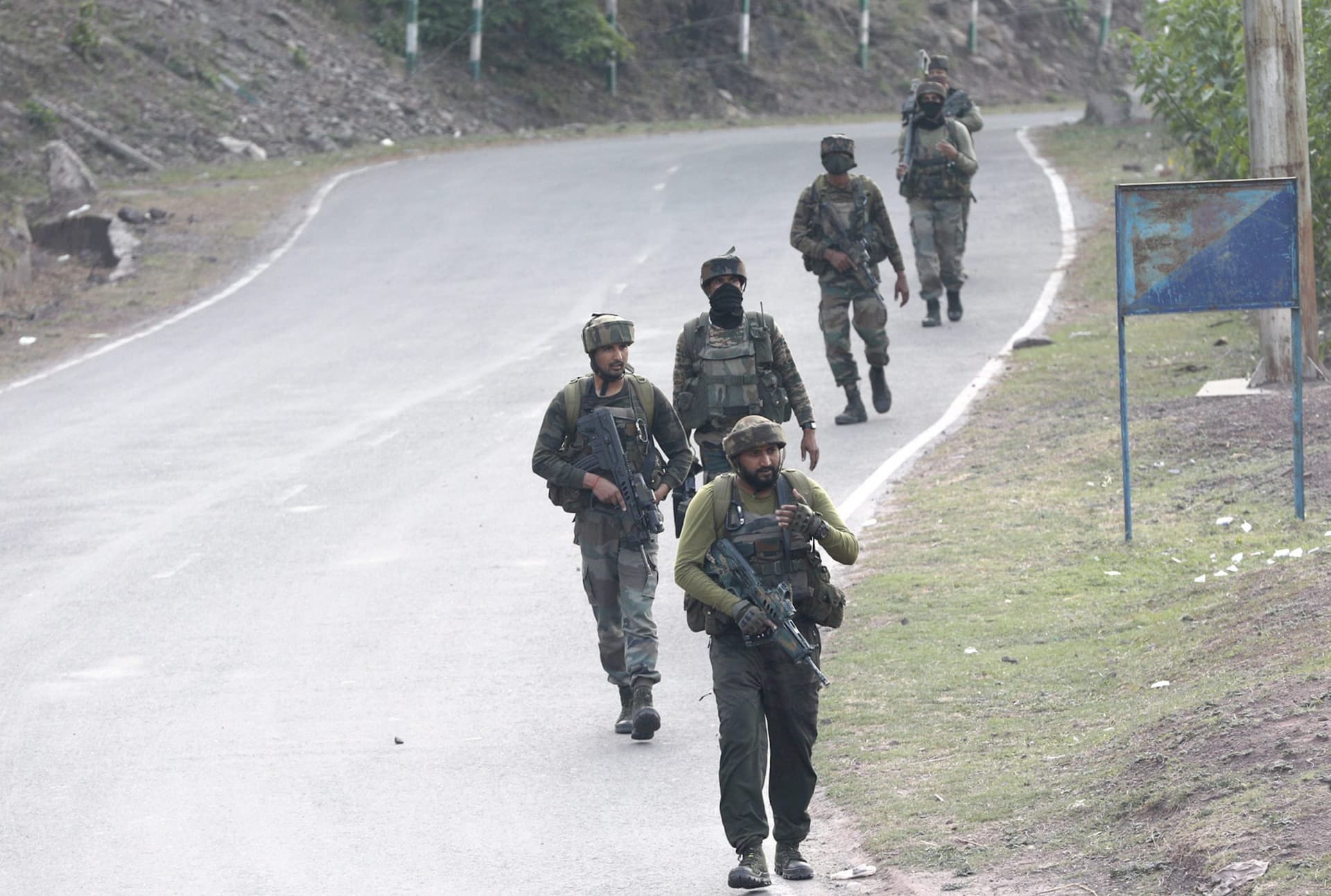 जम्मू-कश्मीर में बस पर आतंकी हमला, मृतकों में से चार राजस्थान और तीन यूपी के, जानें अबतक हुए कुछ बड़े हमलों के बारे में
