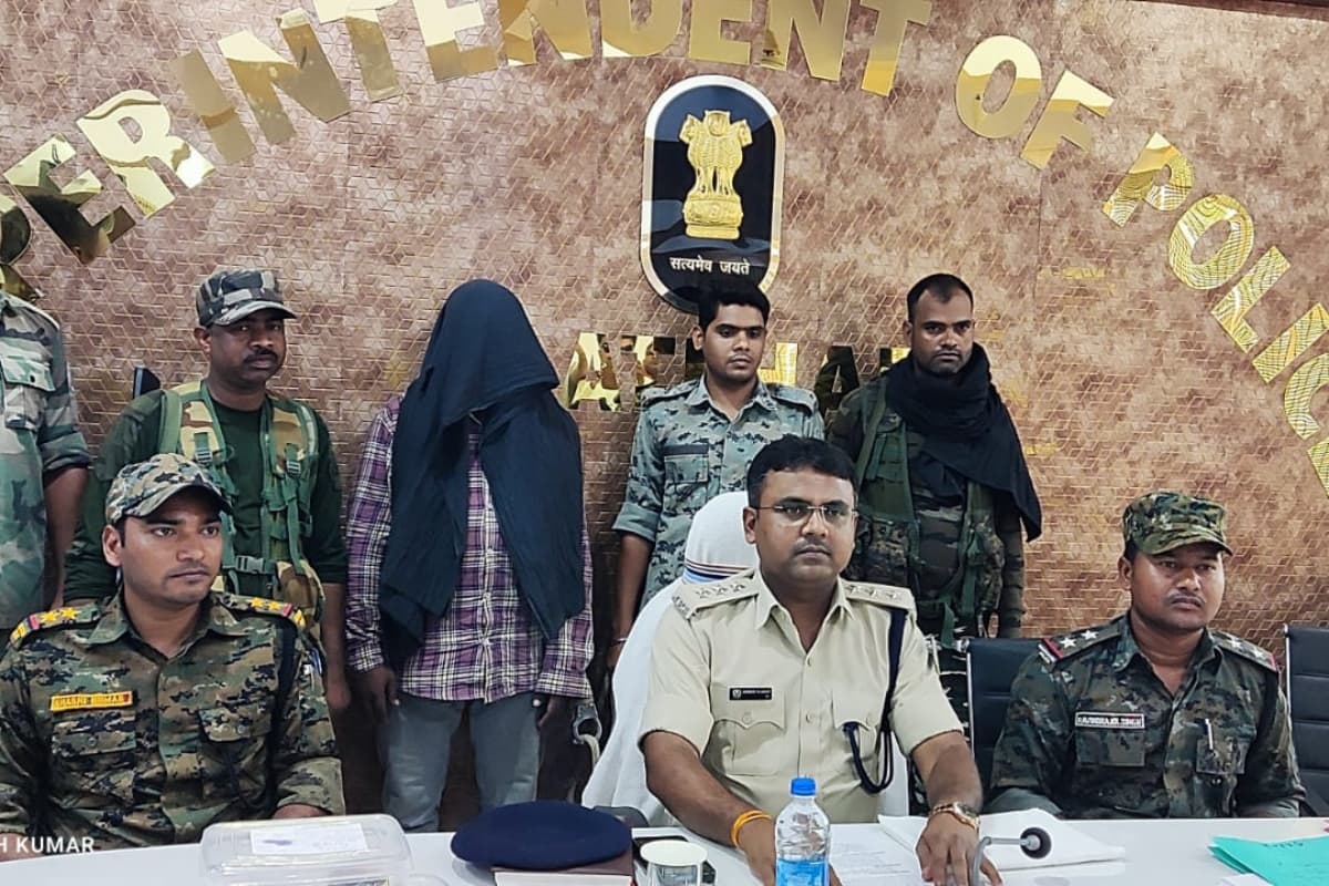 लातेहार में पुलिस ने नशाखोरी के खिलाफ की बड़ी कार्रवाई, पांच लाख रूपये के अफीम जब्त, एक गिरफ्तार