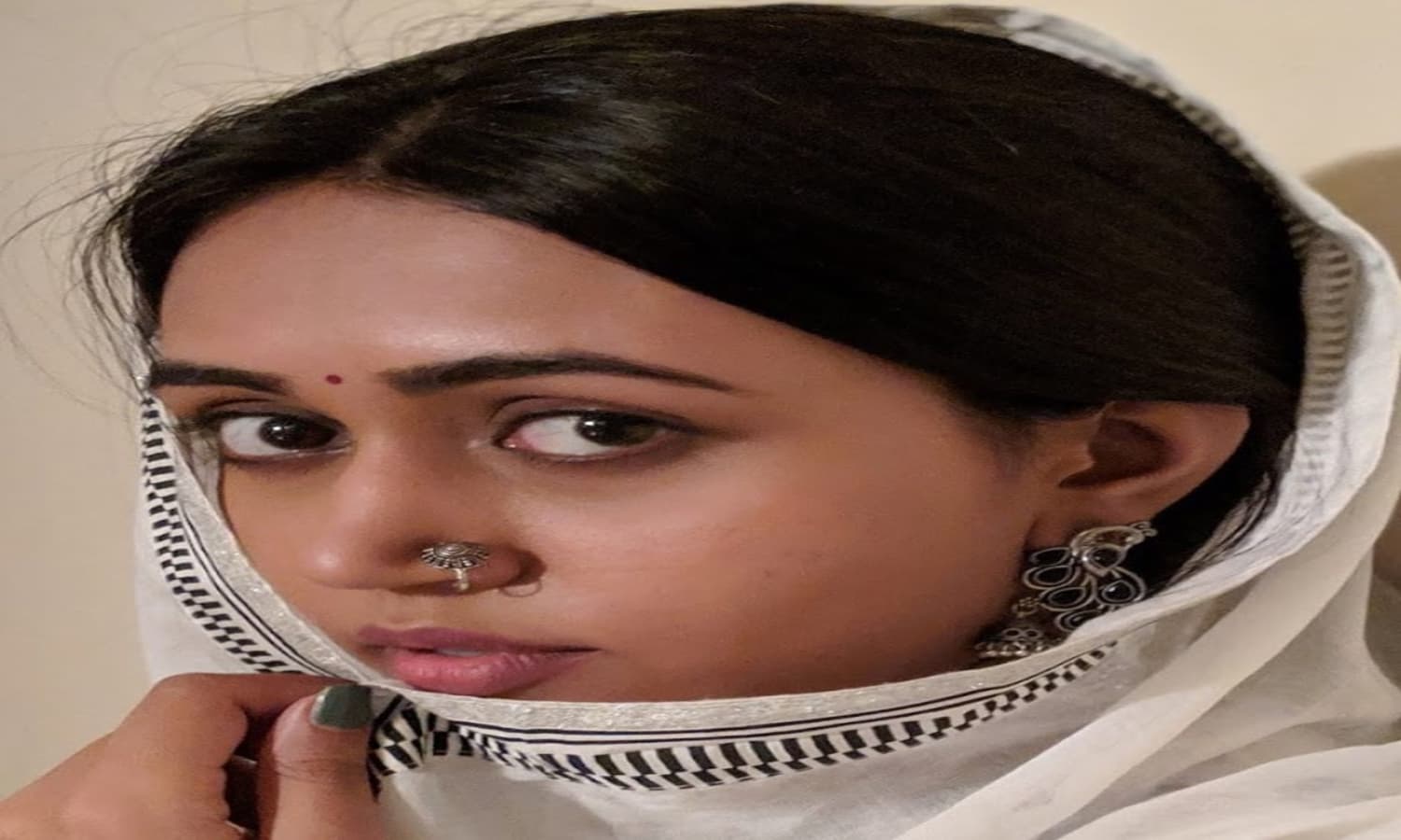 पंचायत में नौकरी की तलाश कर रही रिंकी असल में भागती है नौकरी से दूर, वजह जानकर हैरान रह जाएंगे