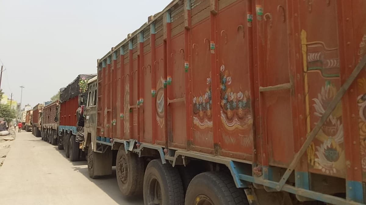 Munger news : वरीय से लेकर कनीय खनन पदाधिकारियों पर बालू माफियाओं को संरक्षण देने के लगते रहे हैं आरोप