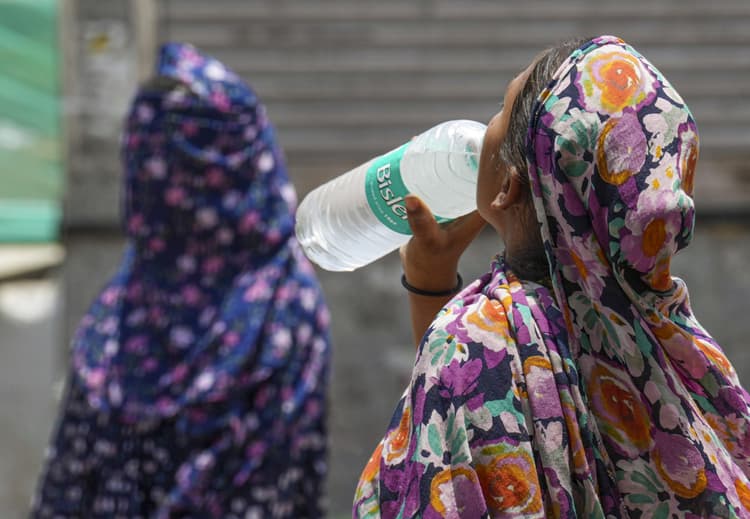 Weather Updates: फरवरी में मई-जून जैसी गर्मी! बारिश में भी आएगी कमी, मौसम ऐसे लेगी करवट