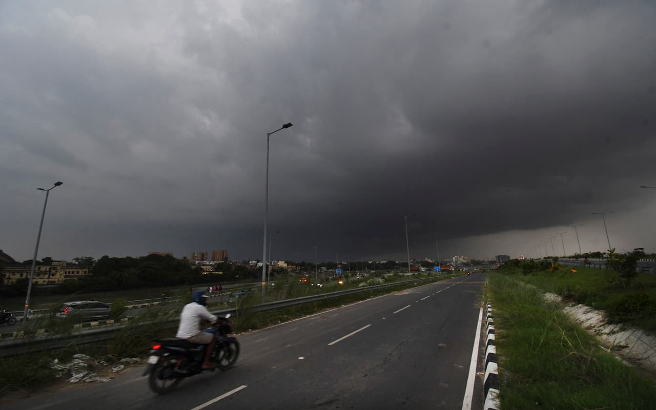 पूर्वी बिहार, कोसी-सीमांचल में IMD का मानसून पूर्वानुमान फेल, आसमान से लगातार बरस रहे ‘अंगारे’